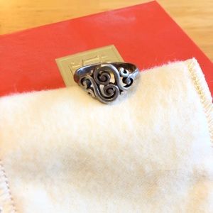 James Avery sterling silver Spanish swirl ring